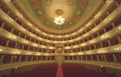 Guided tour of the Pavarotti-Freni Municipal Theater