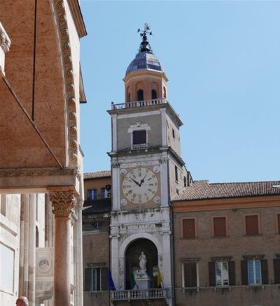 Modena città d'arte e motori su ViaggiVacanze.info