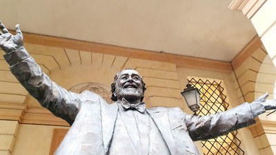 La Modena di Luciano Pavarotti