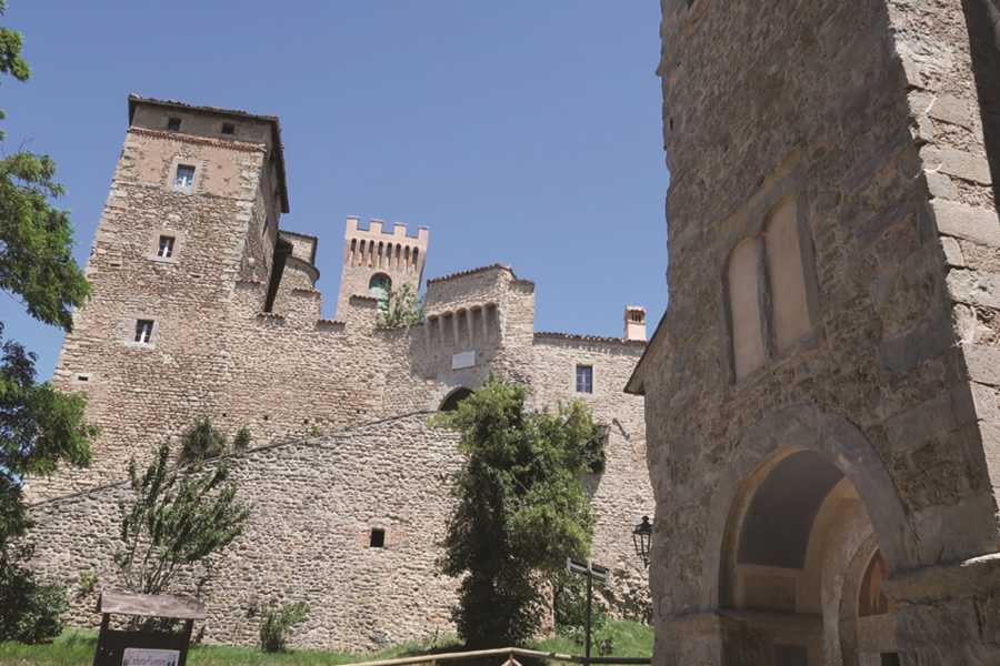 Montecuccolo castle in pavullo nel frignano - a journey amon villas and castles