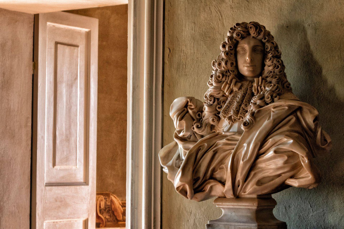 The Ducal Palace of Sassuolo - A journey among Villas and Castles