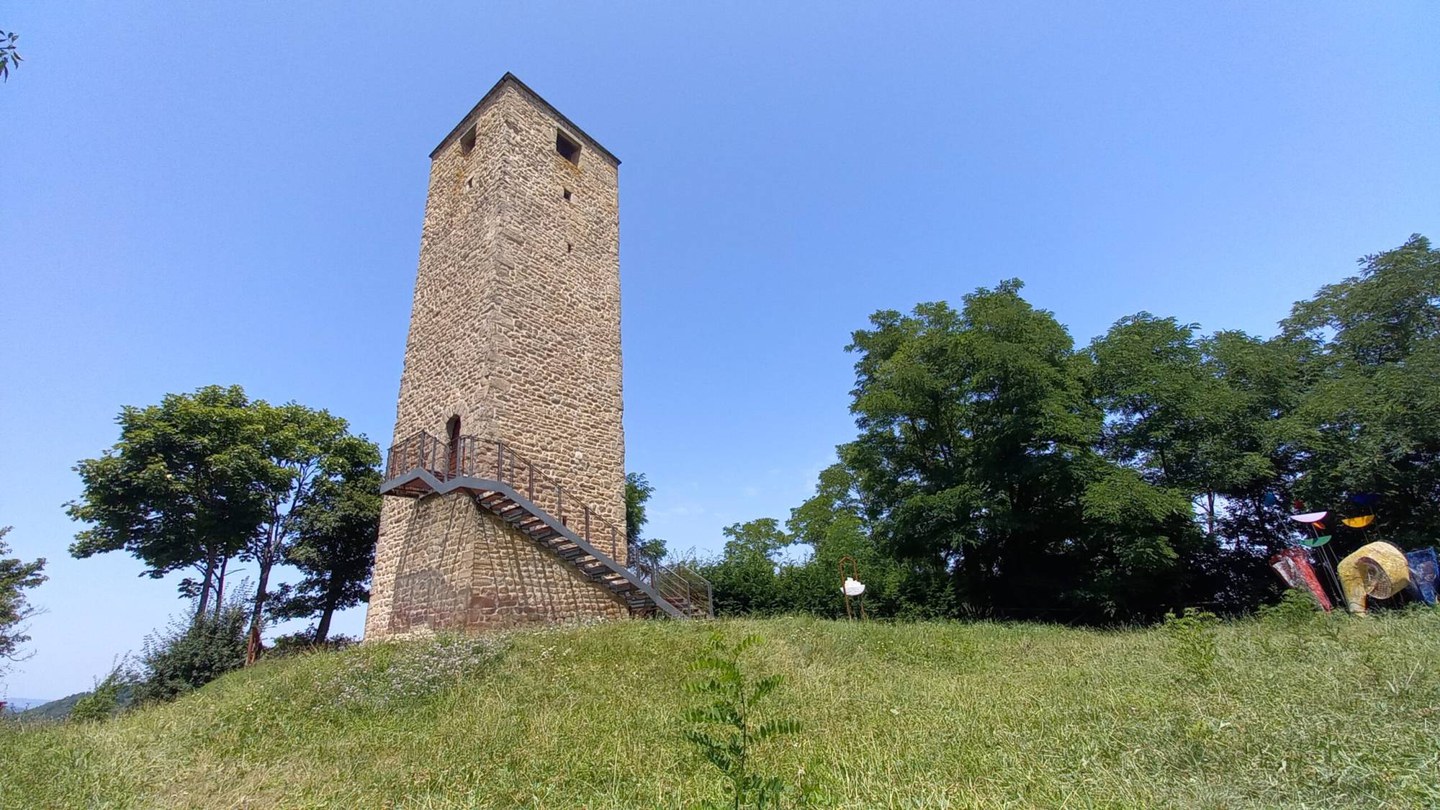 Torre di Lavacchio - A Journeys among Villas and Castles