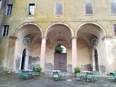 12-Loggia e corte interna - dimensioni grandi.jpeg