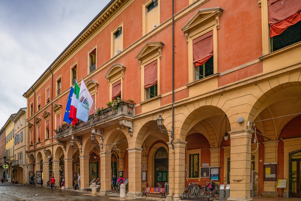 Copertina San Giovanni in Persiceto_Palazzo Comunale - ©thecrowdedplanet - dimensioni grandi.jpeg