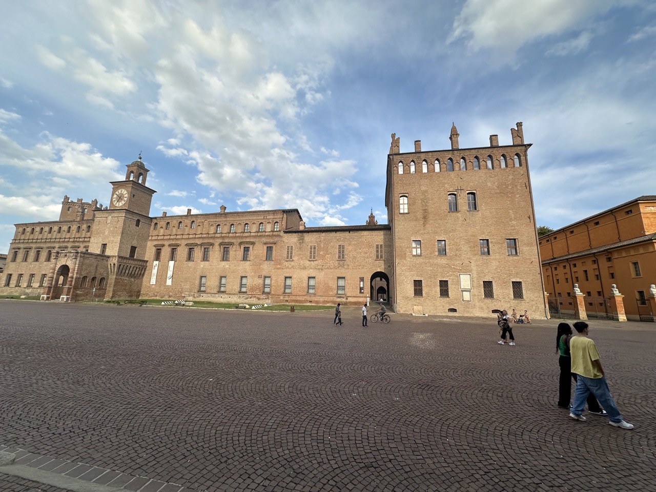 IMG_8999 - dimensioni grandi.jpeg