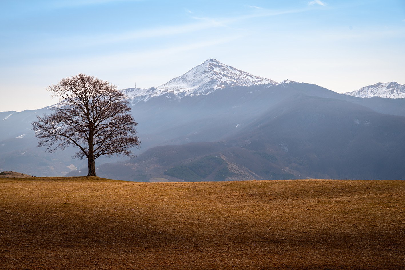 Appennino modenese_vista sul Monte Cimone.jpg