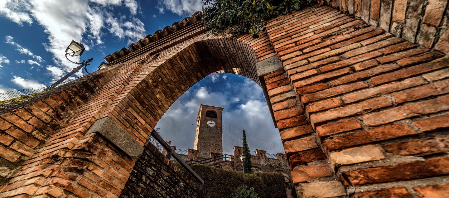 Castelvetro di Modena - Nacchio Brothers (8).jpg