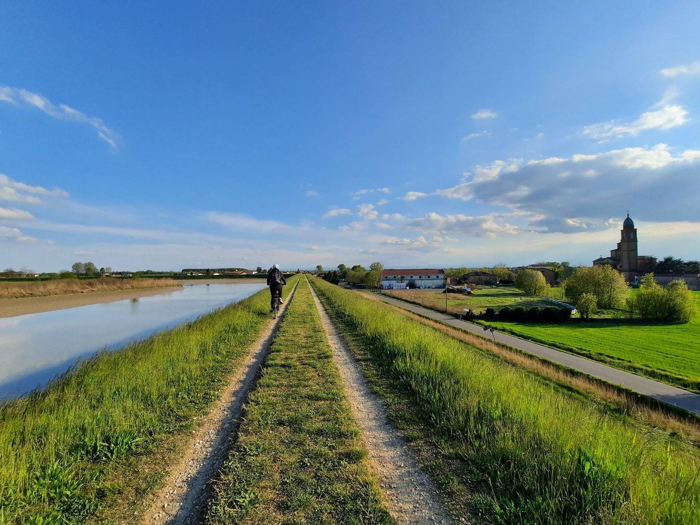 Bike tour sulla Via Romea Germanica Imperiale- Viaggio tra Sapori, Panorami e Tradizioni -