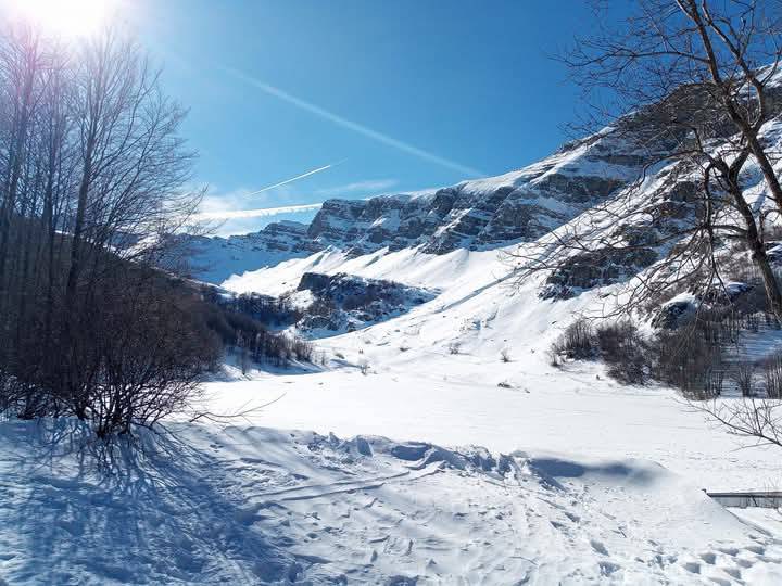 Ciaspolata : Ai laghi glaciali e pranzo in rifugio - Modena Slow