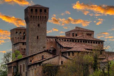La Rocca di Vignola - Alla scoperta di ville e castelli