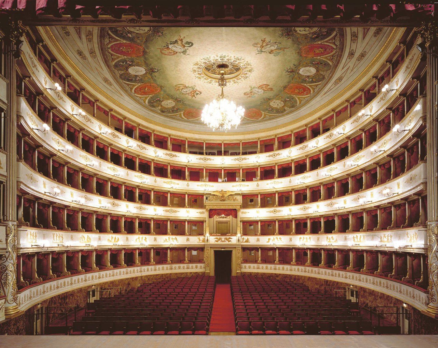 Visita guidata al Teatro Comunale Pavarotti-Freni