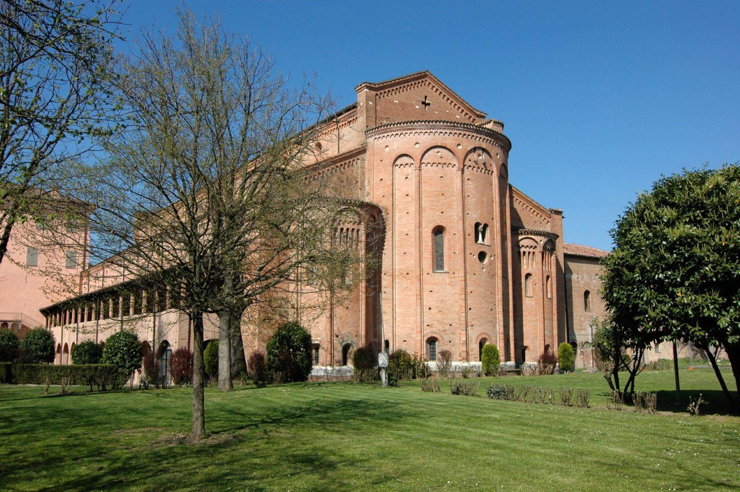 Visita guidata all'Abbazia di Nonantola, il Museo Benedettino Diocesano e Museo Civico (Torre dei Bolognesi) - 30 anni di Modenatur
