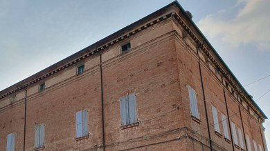 Palazzo Barozzi esterno Soffici.jpg