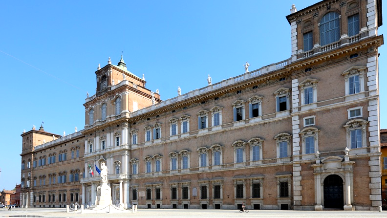 Dal Palazzo Ducale di Modena (30m slm) a Puianello (410m slm)